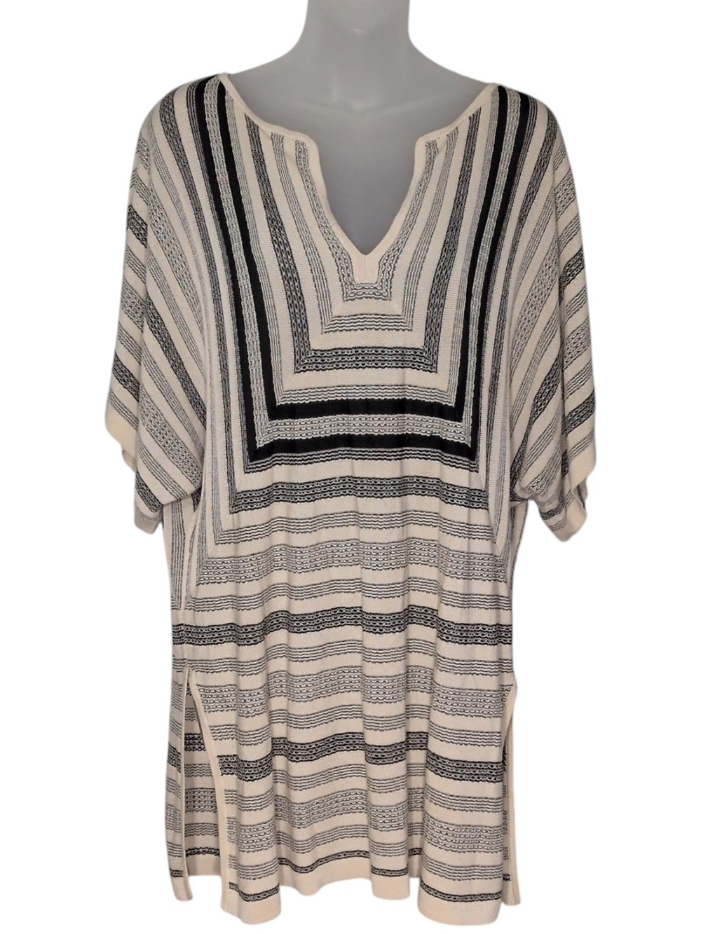 Per Se by Carlisle Large Geometric Knit Top Large Cream Black  Boho Quiet Luxury